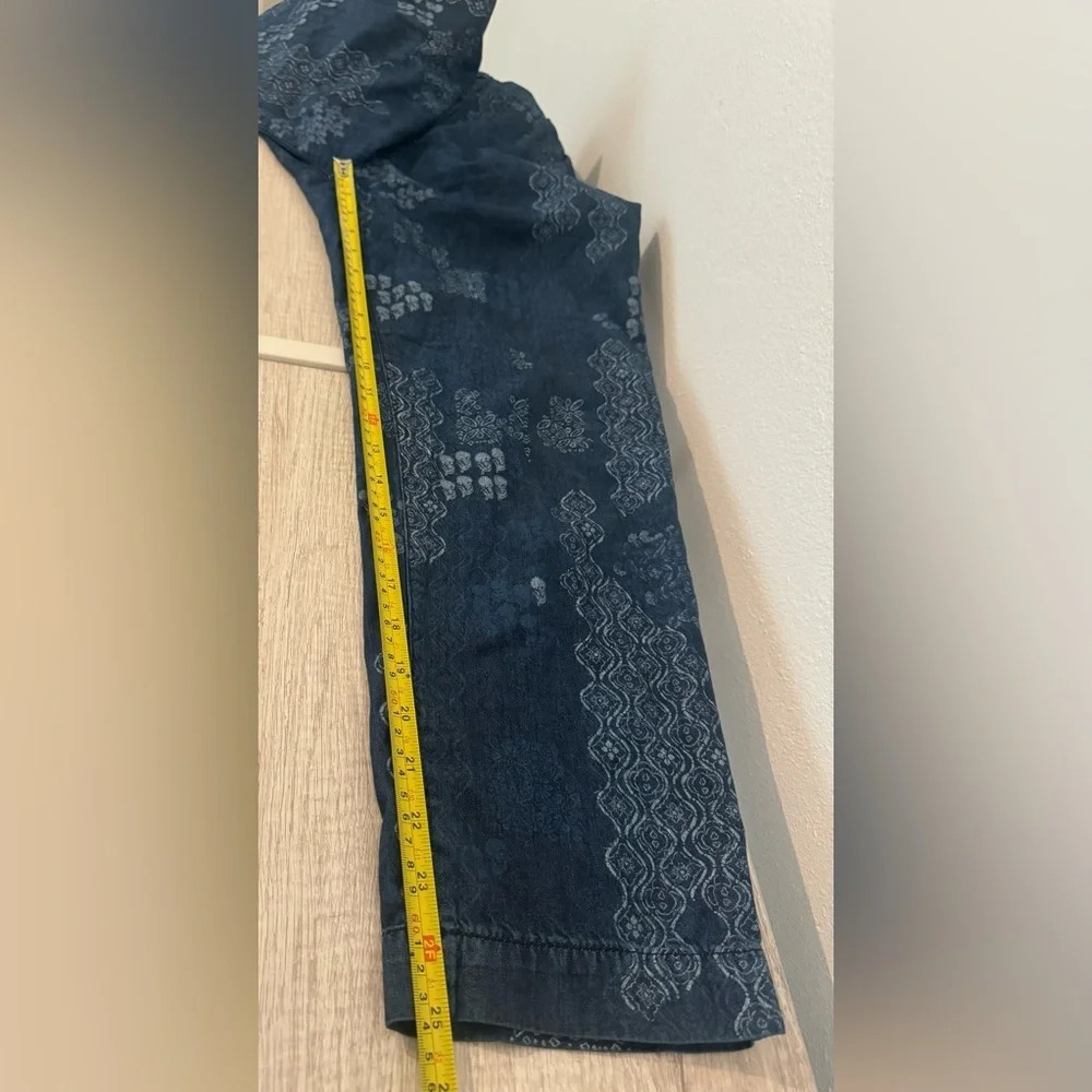 Free People Indigo Daze Denim Chambray Printed Jumpsuit Tie Sleeves Boho Size XS - Picture 8 of 13
